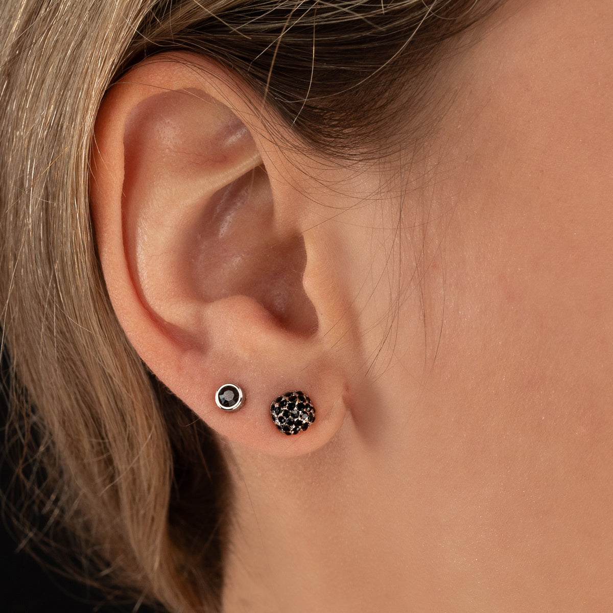 Mystical Silver Stud Earrings with Black Stones 6mm