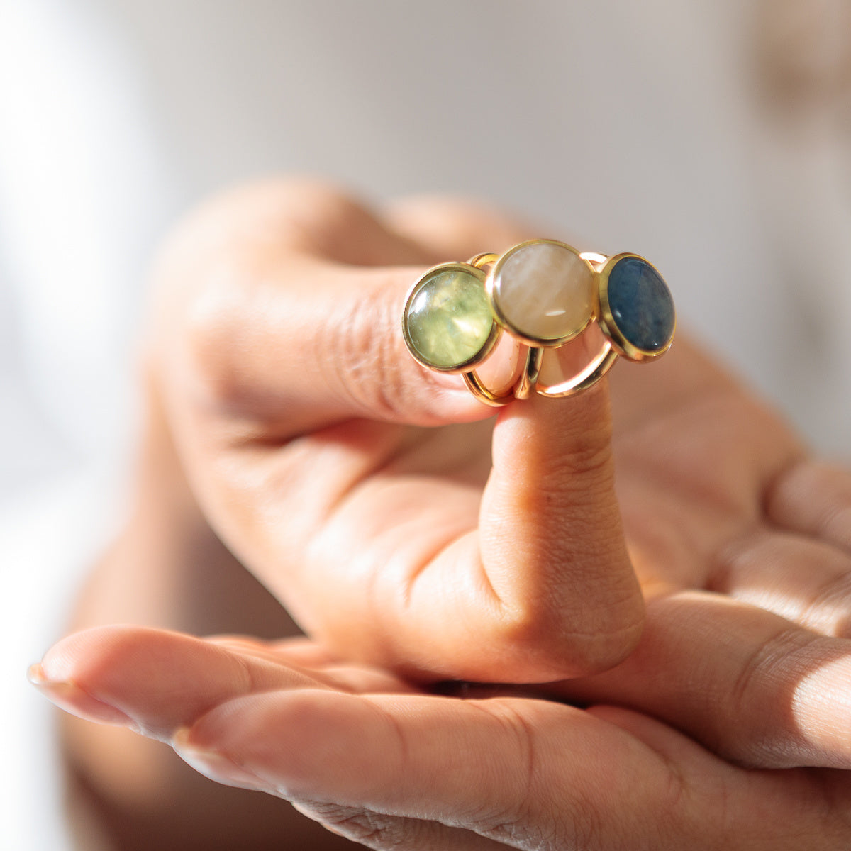 Gouden ring - groene Fluorite - zelfvertrouwen & focus