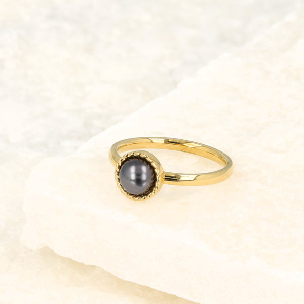 Gouden ring - Zwarte parel - Vintage rand