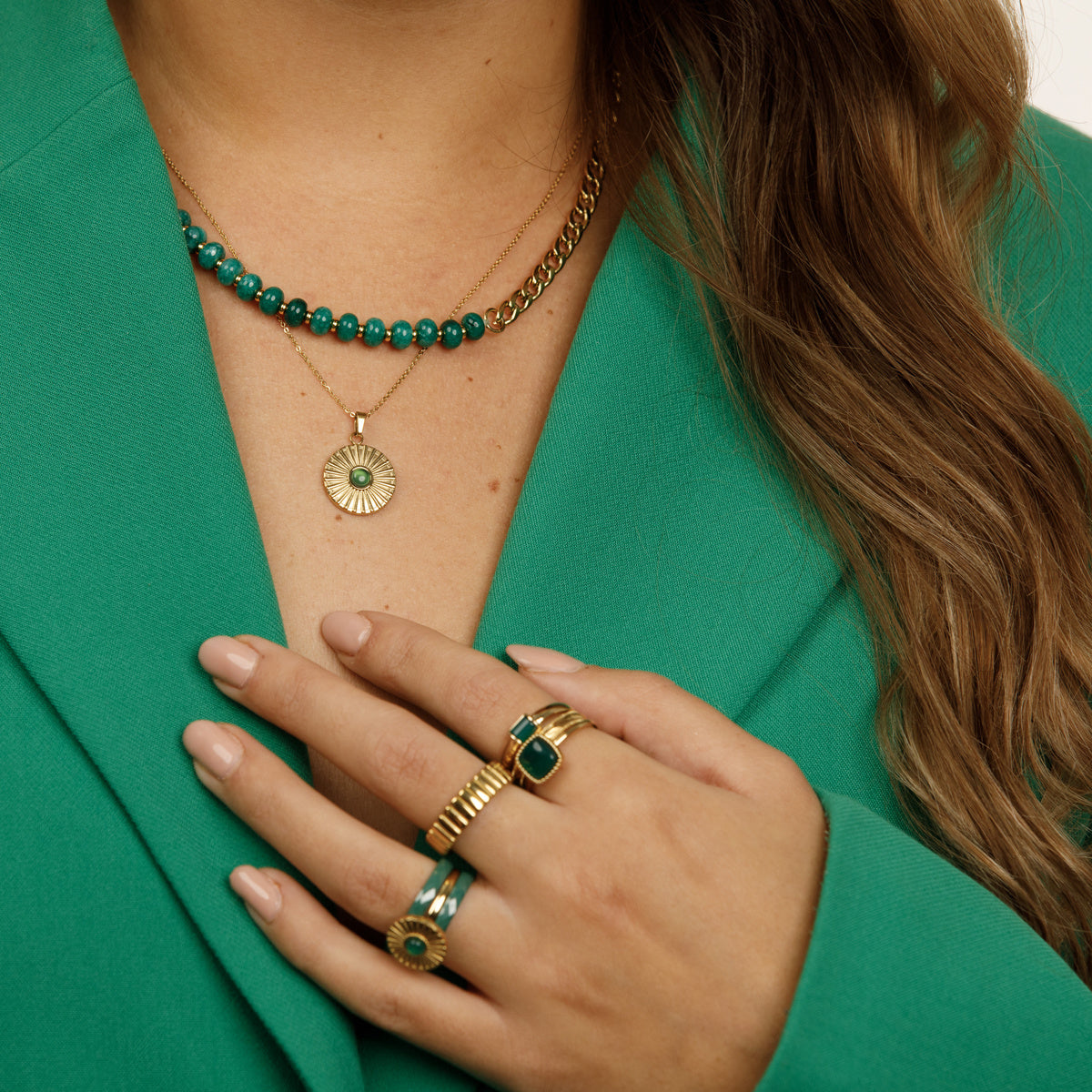 Gouden Ketting met Green Agate Zonnetjes Hanger