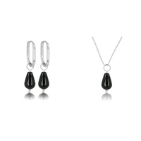 Stijlvolle Zilveren Oorbellen & Ketting met Onyx in Nikkelvrij Staal - Voeg Elegantie Toe aan Jouw Look! - My Bendel