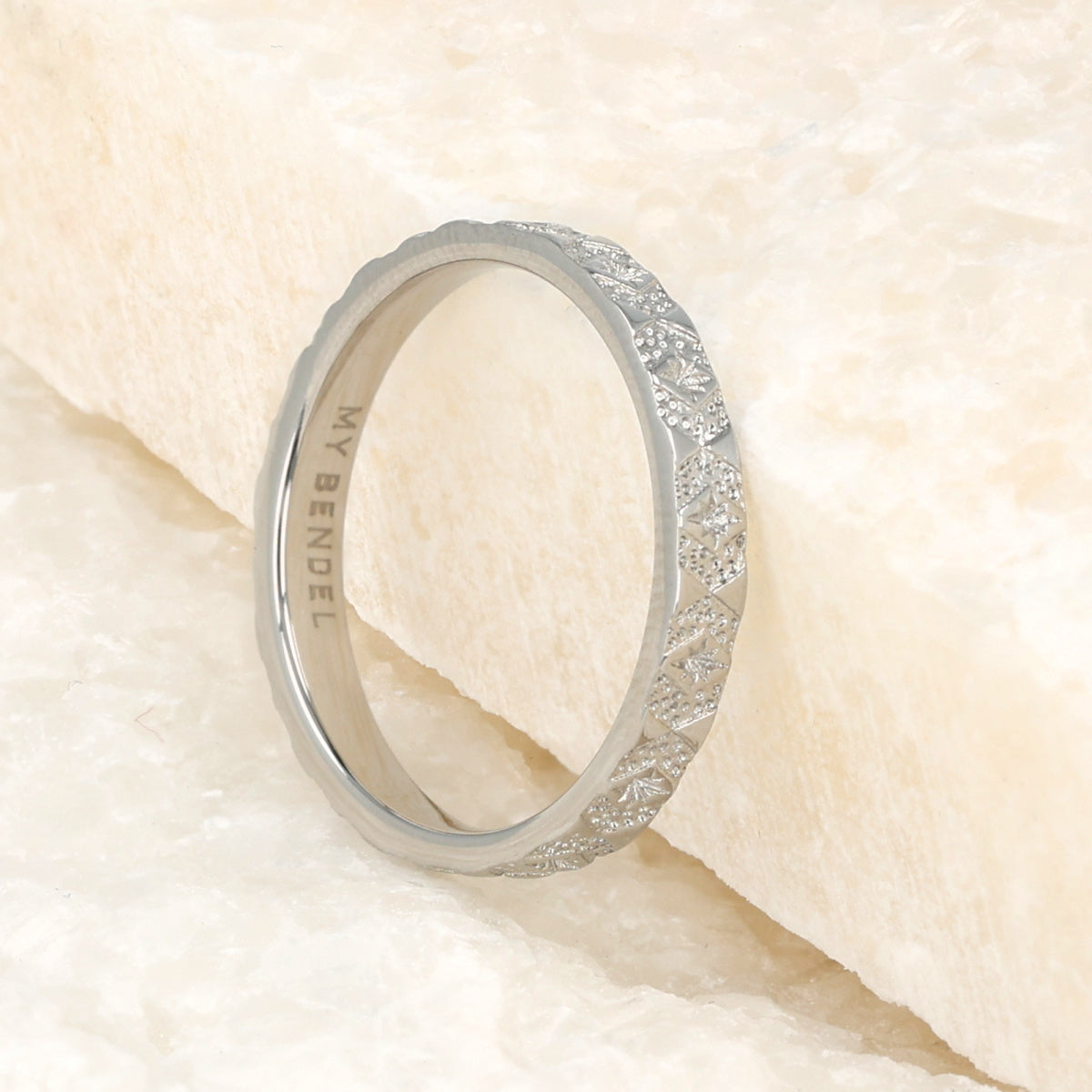 Silver ring with little stars - Timeless charm and elegance