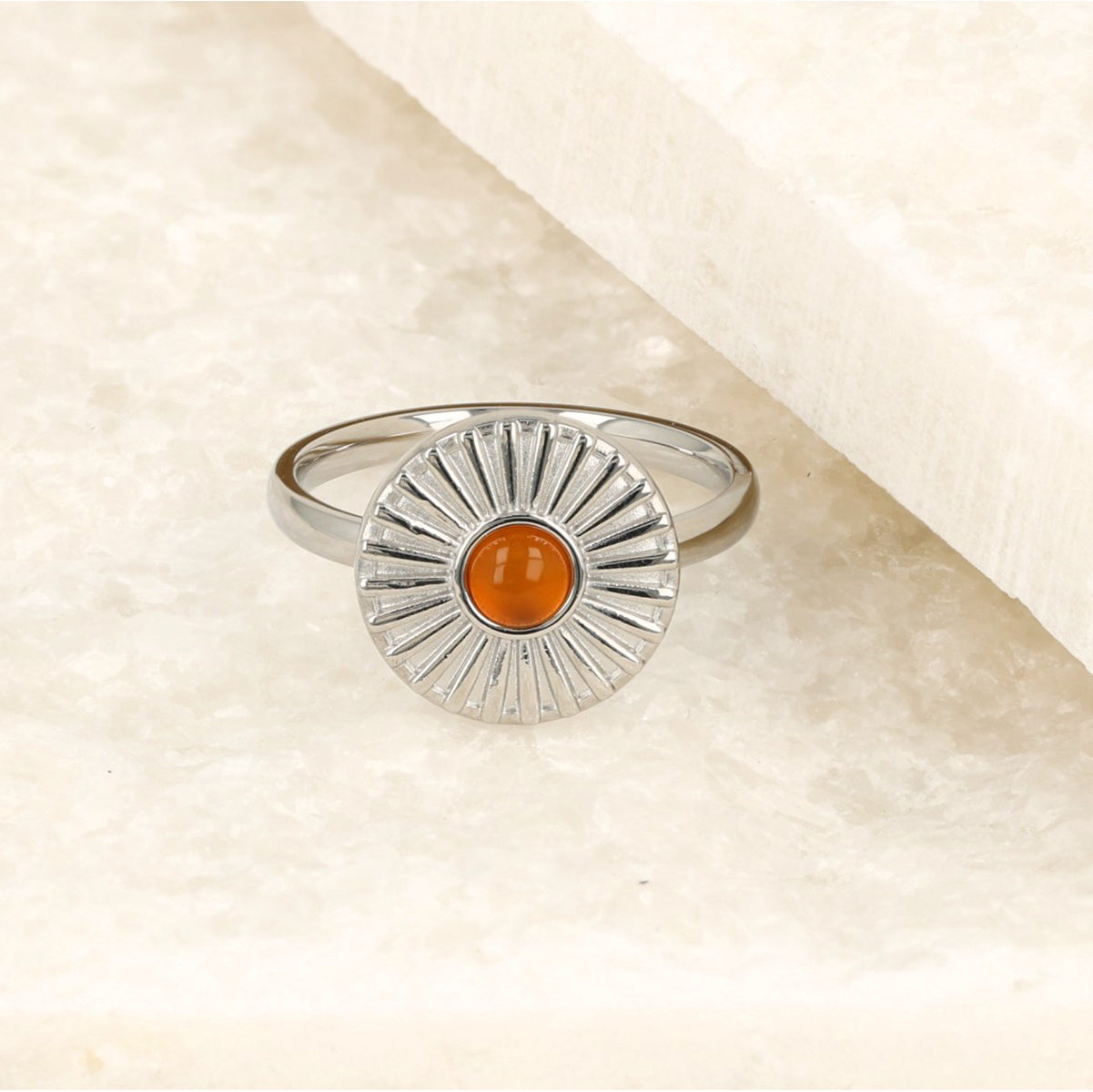 Silver ring with little sun - Carnelian gemstone - Stylish