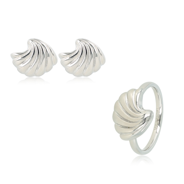 Zilveren schelpenset met ring en oorstekers