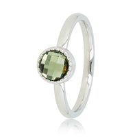 Silver ring - Green glass bead - Twisted edge