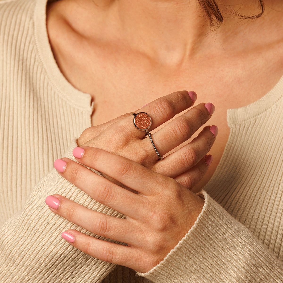 Zilveren ring met ronde Rhodonite - moderne stijlvolle look