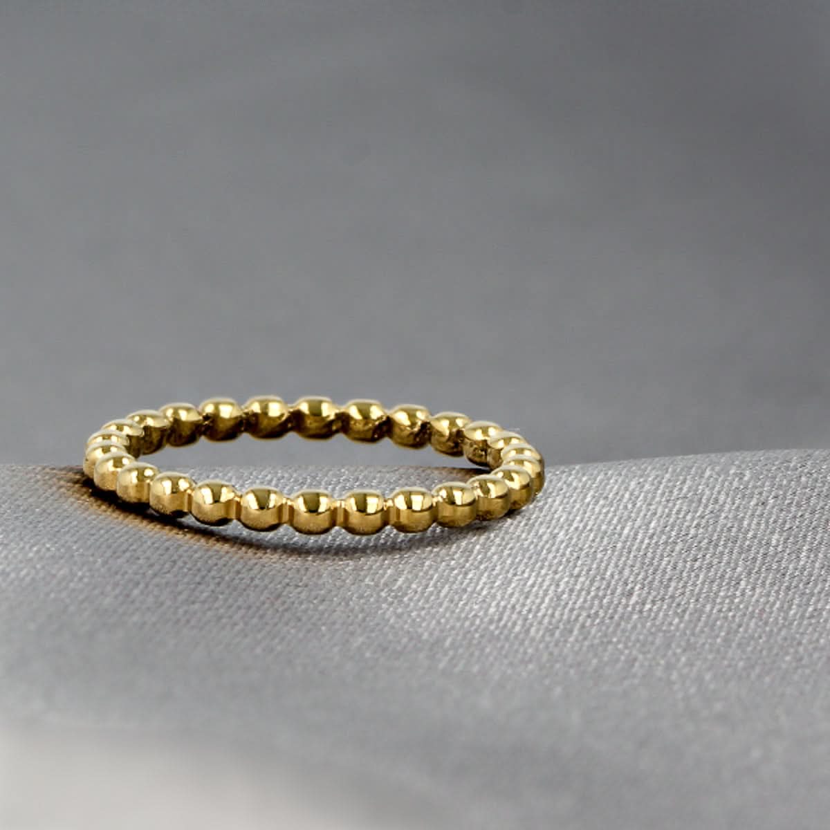 Gouden ring met bolletjes - hypoallergeen Stainless steel