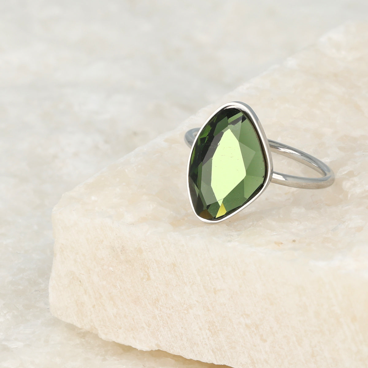 Creatieve zilveren ring - groene glassteen - Blijft mooi