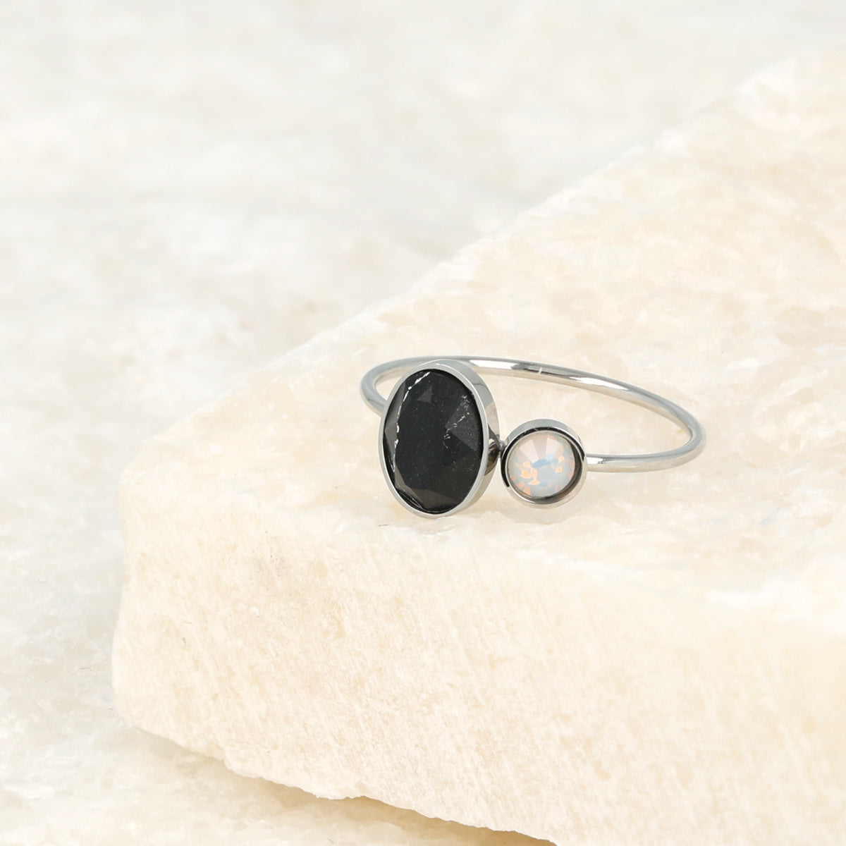 Silver stacking ring - Black and quartz glass stone