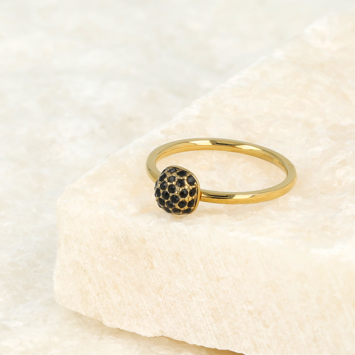 Gouden ring met zwarte zirkonia - minimalistisch Stainless steel