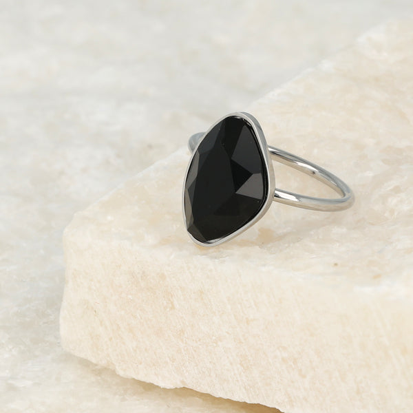 Creatieve zilveren ring - zwarte glassteen - minimalistisch