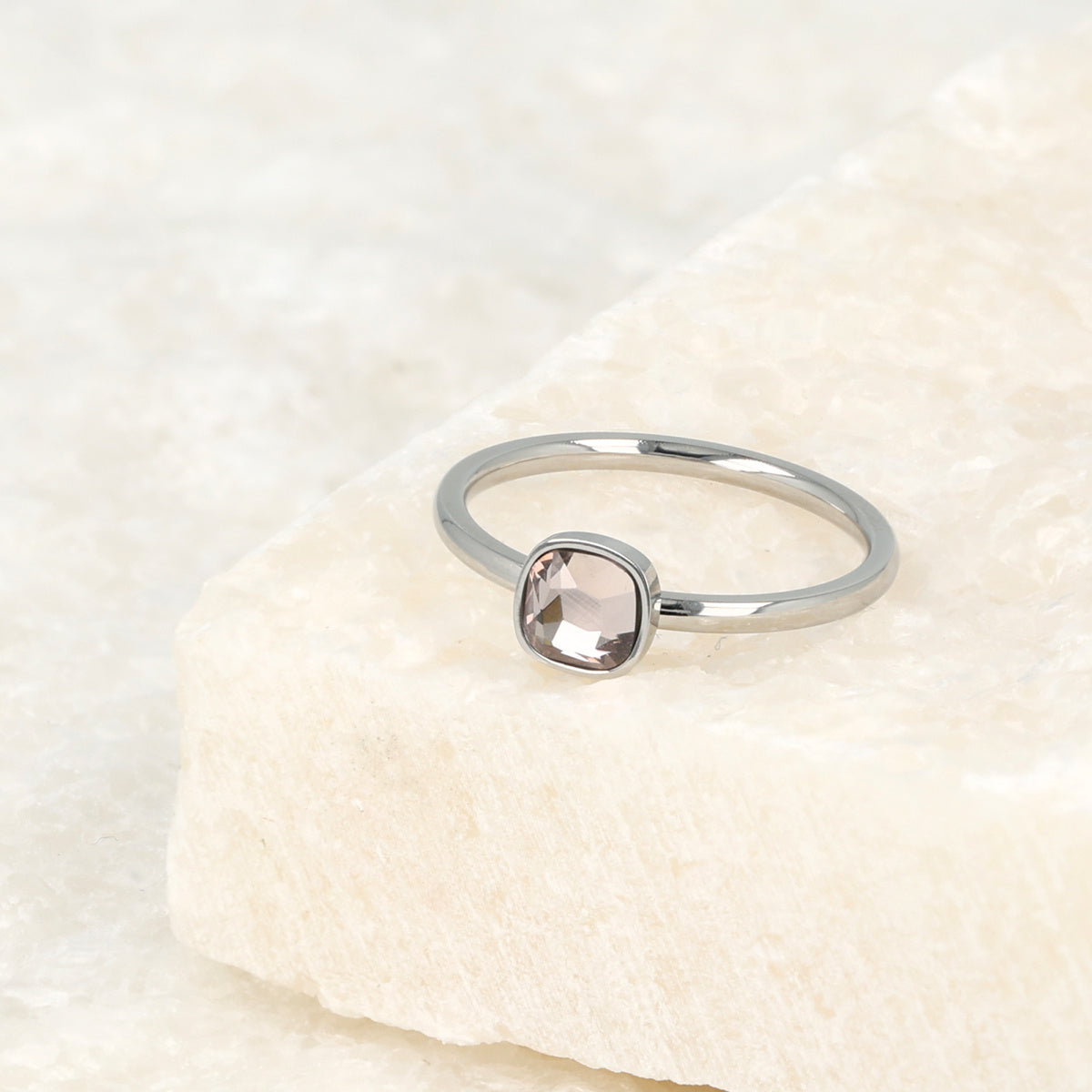 Zilveren aanschuifring - roze glassteen - Stainless steel