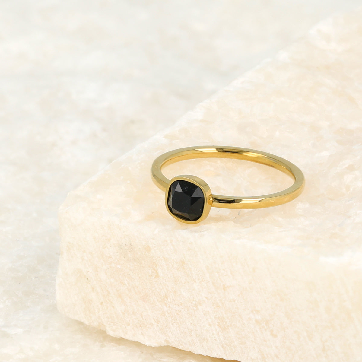 Gold extension ring - black glass stone - Stainless steel