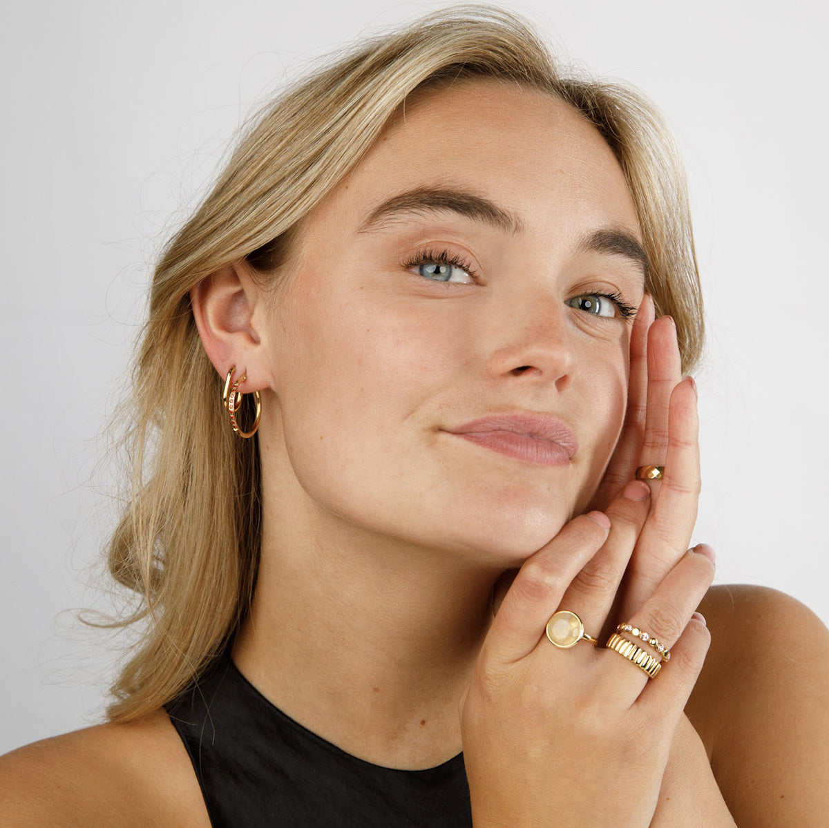 Golden Ring with Unique Rose Quartz Gemstone