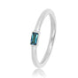 Zilveren ring - Kleine blauwe glassteen - Eenvoudige elegantie