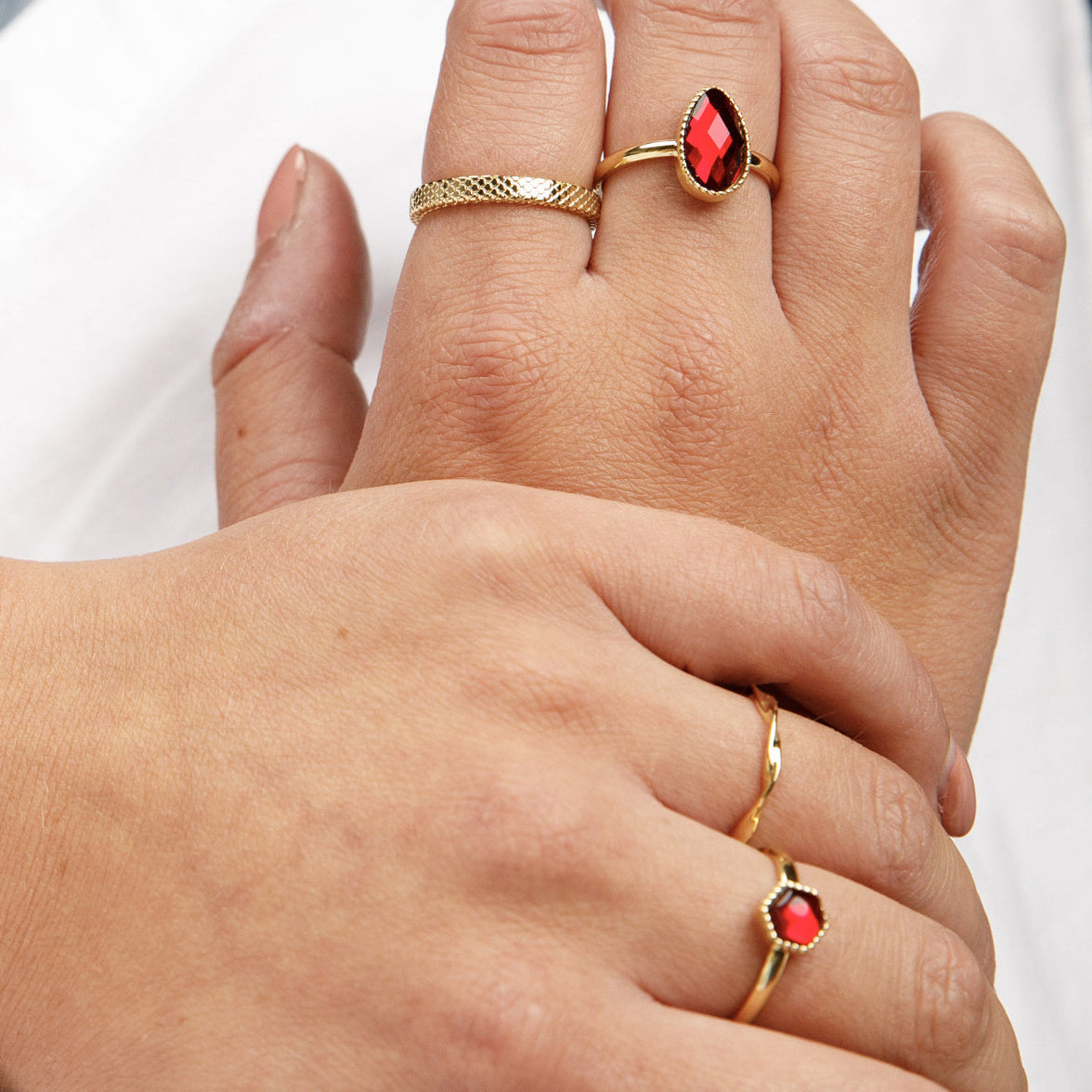 Gold-colored wave stacking ring - wave design - 14K plating