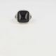 Zegelring zilver met Onyx - Chique damesring 15 mm edelsteen