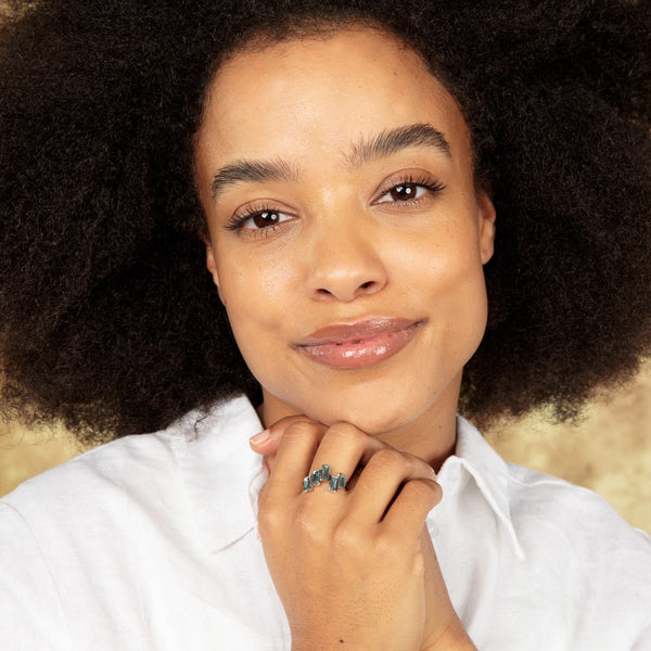 Ring zilver met 5 blauwgroene kristalstenen - hypoallergeen - My Bendel