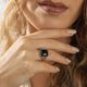 Zegelring zilver met Onyx - Chique damesring 15 mm edelsteen - My Bendel