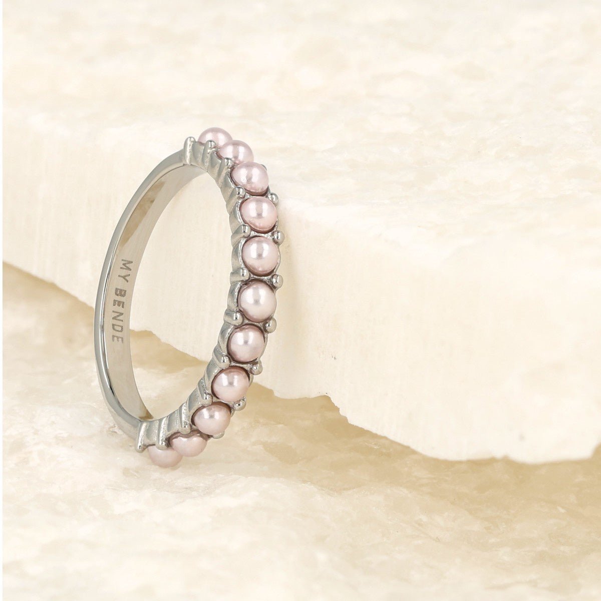 Zilveren aanschuifring - Kleine roze parels - Tijdloze elegantie - My Bendel