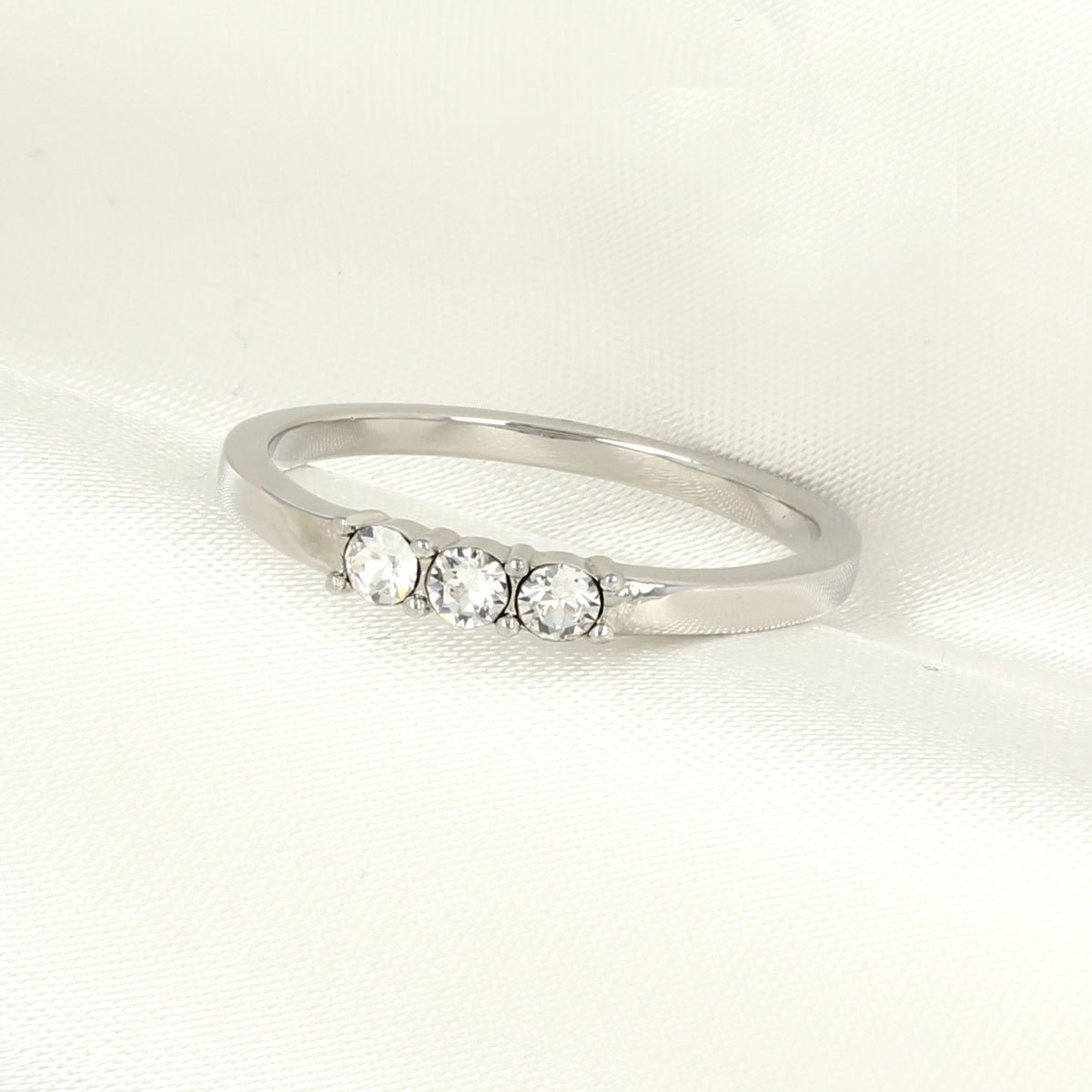 Zilveren ring - sprankelende Swarovski stenen - My Bendel