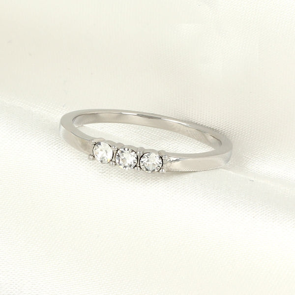 Zilveren ring - sprankelende Swarovski stenen - My Bendel