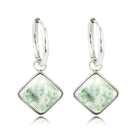 Zilveren Ronde Oorring met Jade Ruiten Hanger