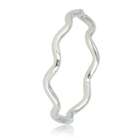 Silberfarbener Wave-Anschubring - verspielter Edelstahlring